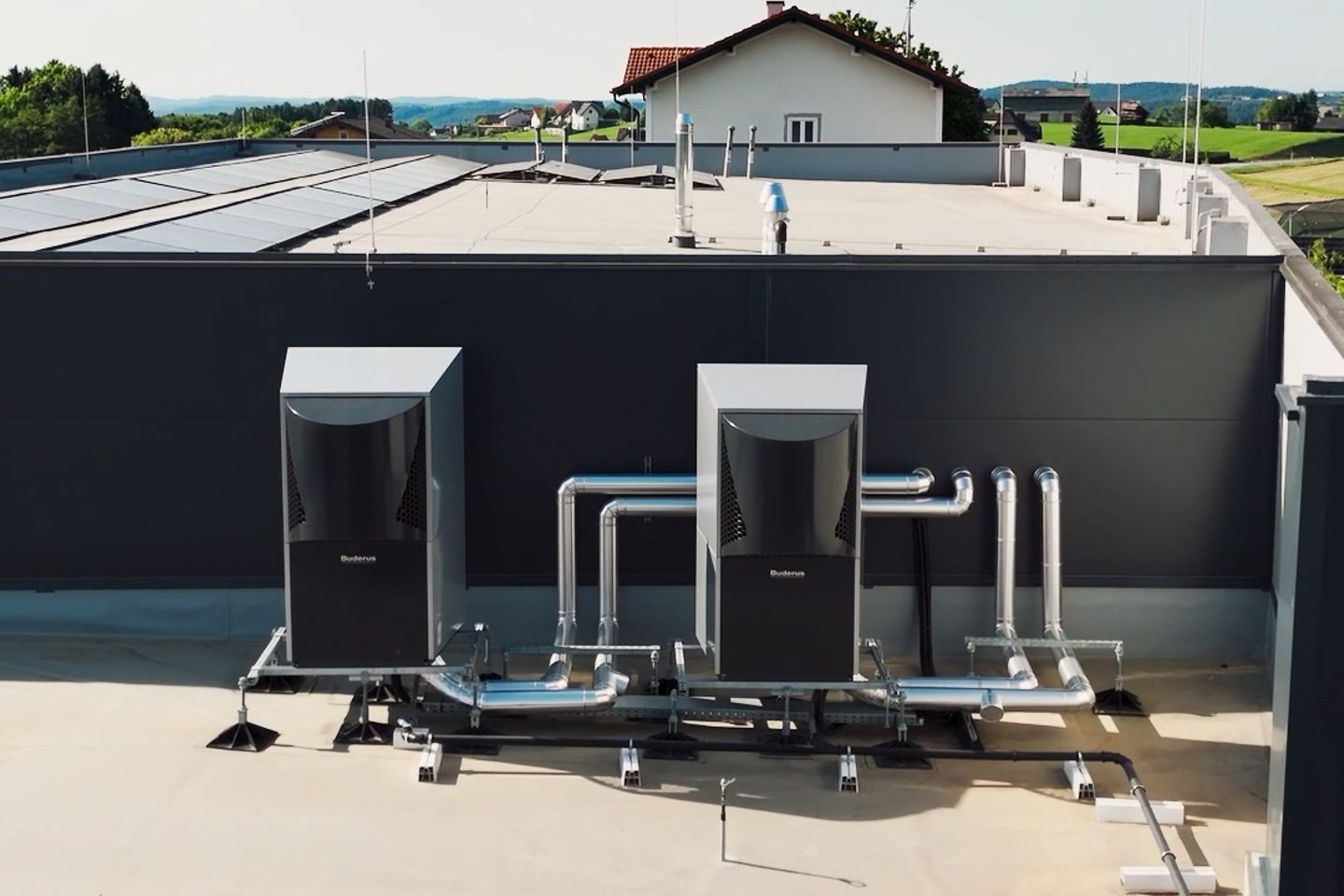 efh-auetal_1411x1077