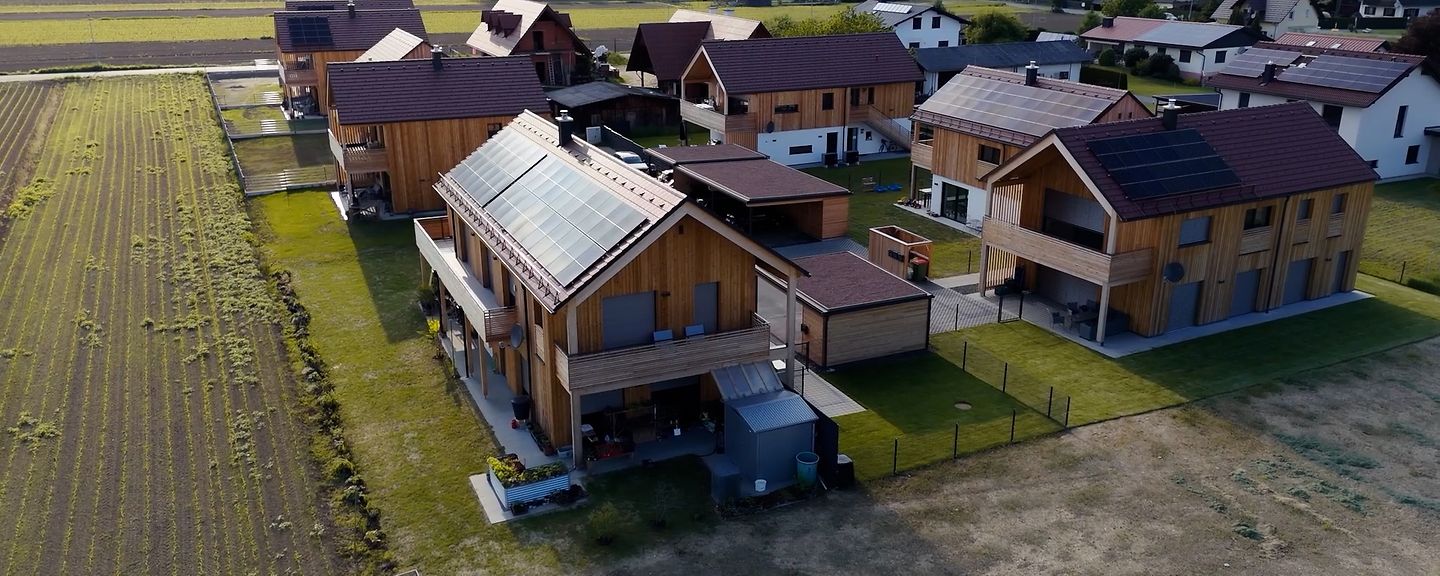 efh-auetal_1411x1077