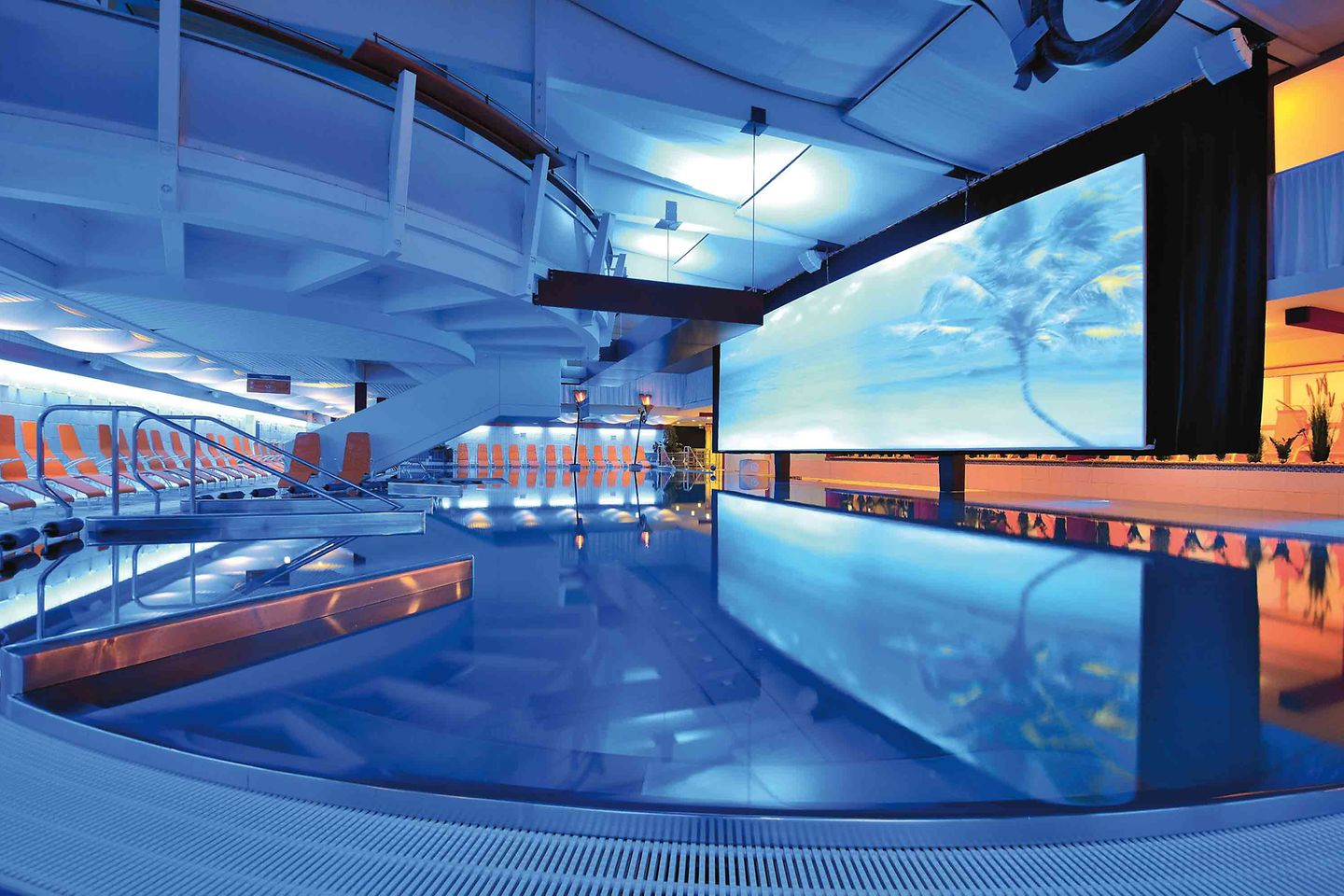 bad-schallerbach-pool Pool im EurothermenResort Bad Schallerbach