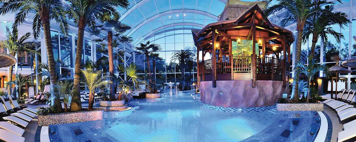 bad-schallerbach-keyvisual Innenpool des EurothermenResorts Bad Schallerbach